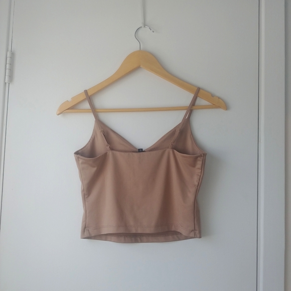 Dynamite Cropped Tank Top - Picture 2 of 6